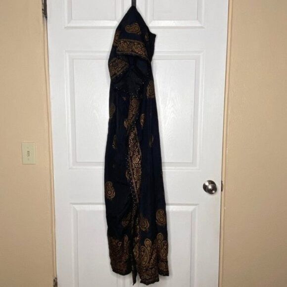 Cover Up Black w Gold Floral Medallion Cover OSFM Y - Picture 9 of 12